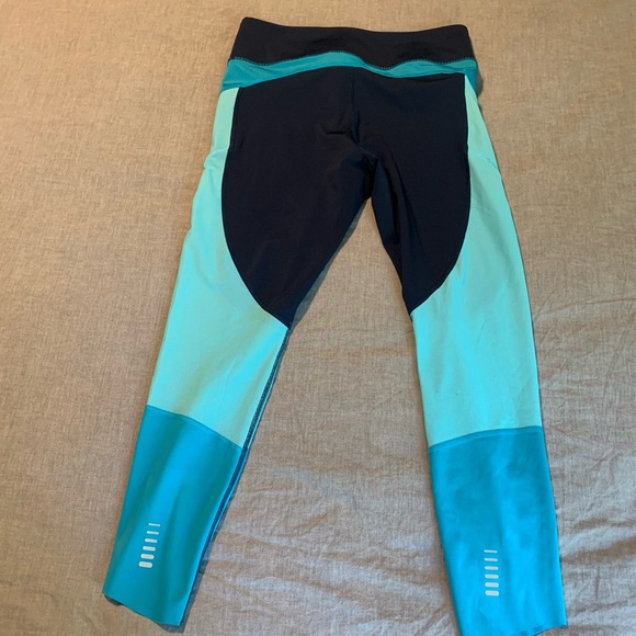 Under Armour - Picture 2 of 3